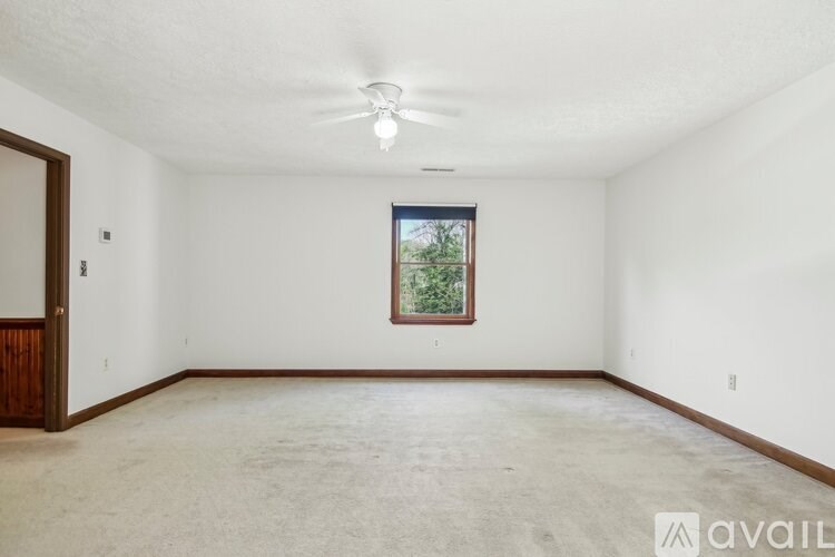 11 Timothy Ln 3 Beds Single Family Home for Rent - Photo Gallery 31