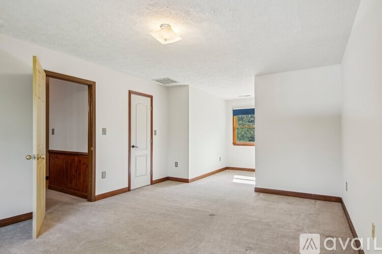 11 Timothy Ln 3 Beds Single Family Home for Rent - Photo Gallery 37