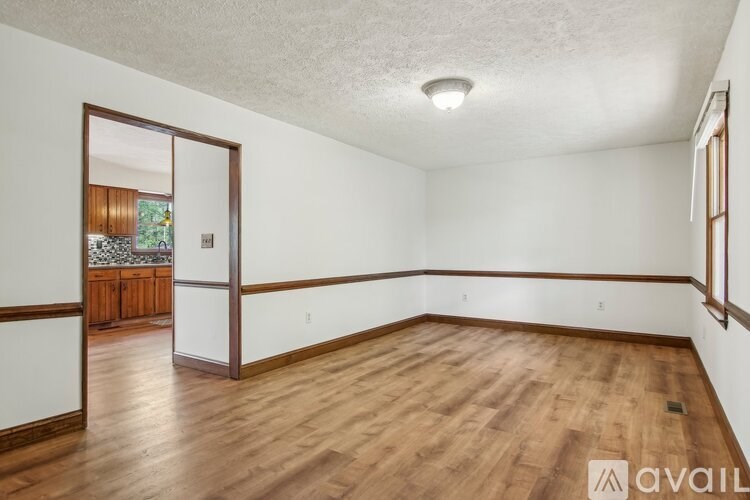 11 Timothy Ln 3 Beds Single Family Home for Rent - Photo Gallery 7