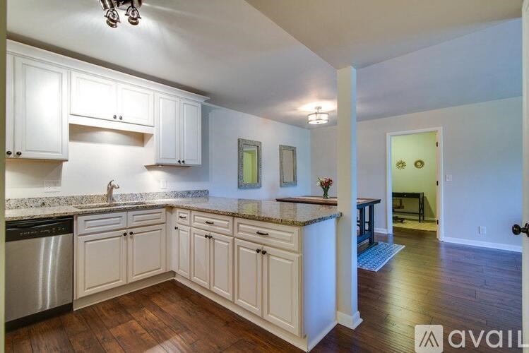 1237 Ardee Avenue 2 Beds Apartment for Rent - Photo Gallery 1