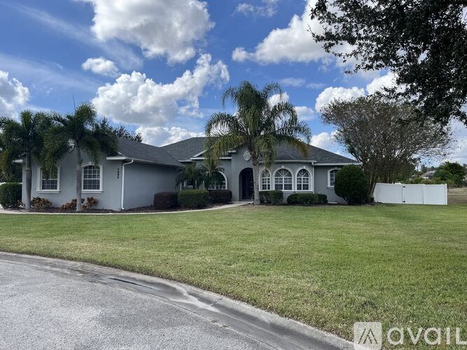 1895 Orangewood Court 5 Beds Single Family Home for Rent - Photo Gallery 3