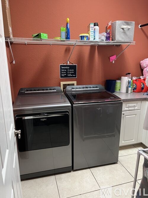 1895 Orangewood Court 5 Beds Single Family Home for Rent - Photo Gallery 24