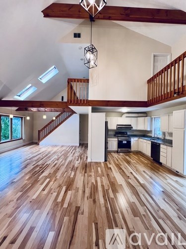 49 Connecticut 37 3 Beds Apartment for Rent