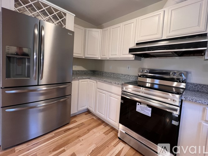 49 Connecticut 37 3 Beds Single Family Home for Rent - Photo Gallery 6