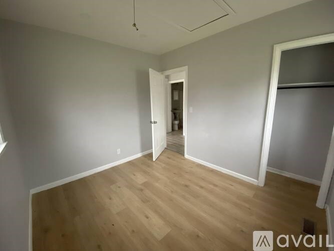 6968 Lapeer Road 2 Beds Single Family Home for Rent - Photo Gallery 11