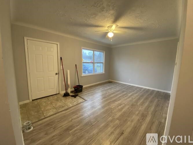 6968 Lapeer Road 2 Beds Single Family Home for Rent - Photo Gallery 3