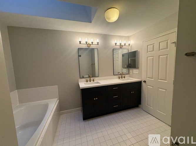 9085 Golden Sunset Lane 4 Beds Townhouse for Rent - Photo Gallery 6