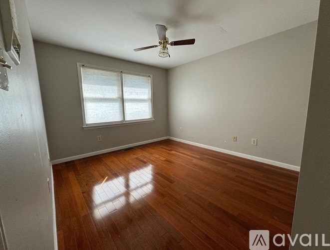 9085 Golden Sunset Lane 4 Beds Townhouse for Rent - Photo Gallery 8