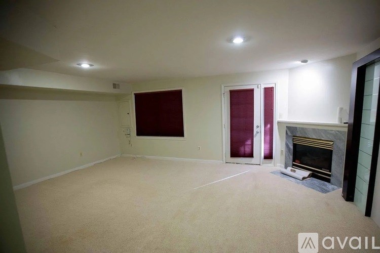 9085 Golden Sunset Lane 4 Beds Townhouse for Rent - Photo Gallery 10