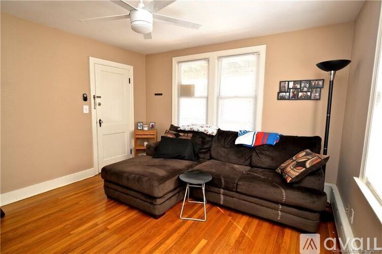 85 Kneen St 2 Beds Apartment for Rent - Photo Gallery 2