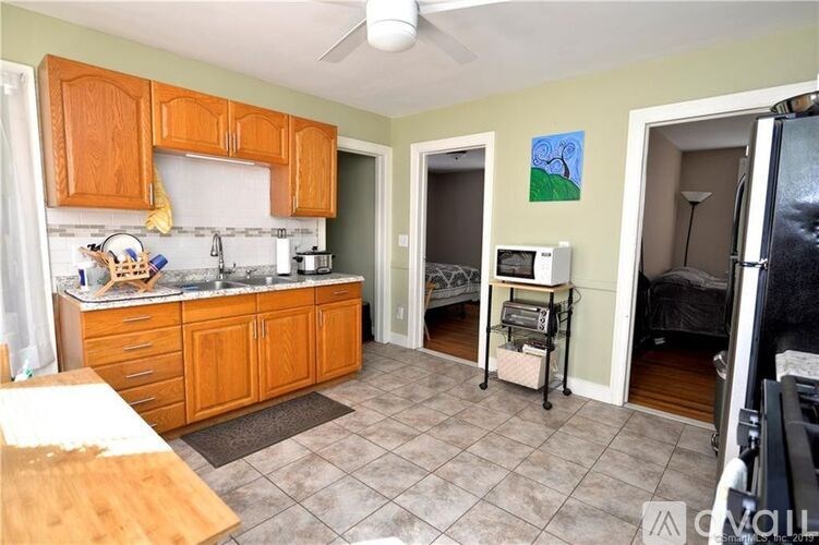 85 Kneen St 2 Beds Apartment for Rent - Photo Gallery 4