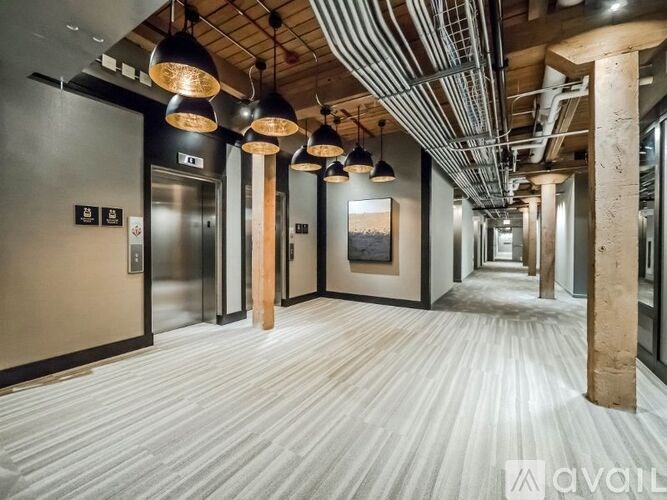 445 E Ohio St 1 Bed Apartment for Rent - Photo Gallery 11