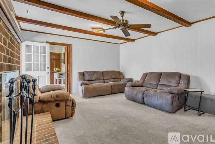 561 Summit Ridge Drive 4 Beds Single Family Home for Rent - Photo Gallery 10