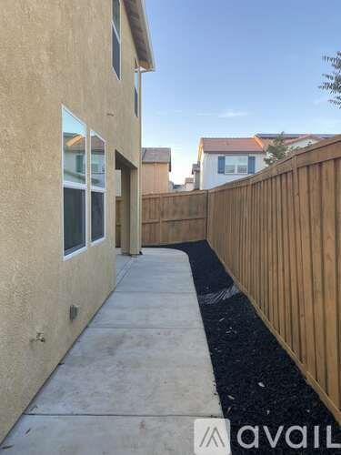 220 Uccello Way 3 Beds Single Family Home for Rent - Photo Gallery 10