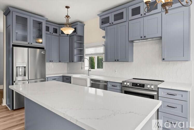 8633 Wabash Avenue South 4 Beds Single Family Home for Rent - Photo Gallery 3