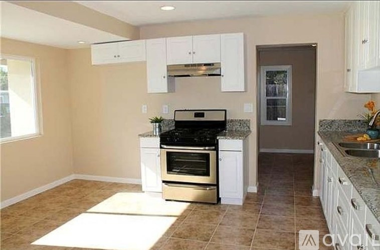 6362 Newsome Drive 3 Beds Single Family Home for Rent - Photo Gallery 6