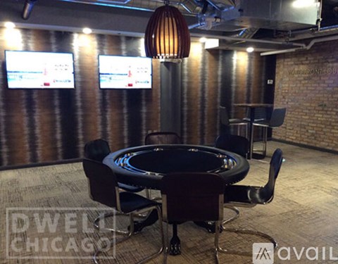 445 E Ohio St 2 Beds Apartment for Rent - Photo Gallery 17