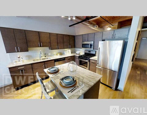 445 E Ohio St 2 Beds Apartment for Rent - Photo Gallery 5
