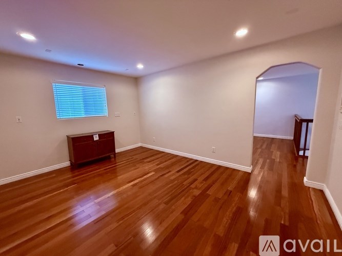 12665 Sundance Ave 6 Beds Single Family Home for Rent - Photo Gallery 16