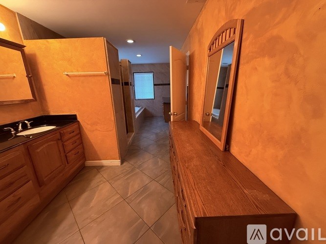 12665 Sundance Ave 6 Beds Single Family Home for Rent - Photo Gallery 6