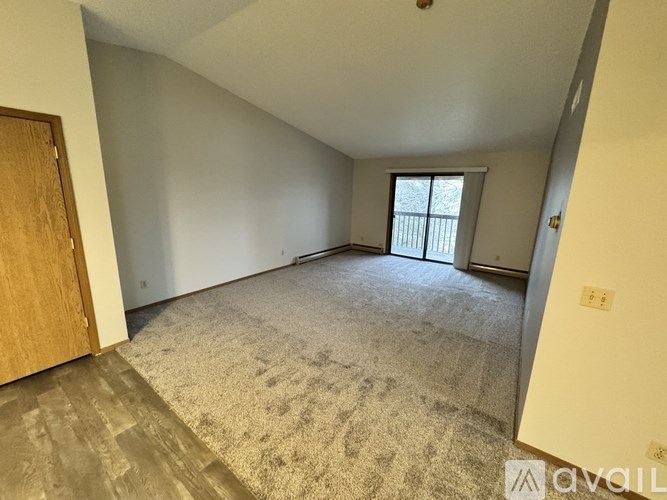 5500 W 44th St 1 Bed Apartment for Rent - Photo Gallery 4