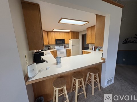 391 N Somers Rd 2 Beds Townhouse for Rent - Photo Gallery 17