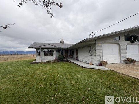 391 N Somers Rd 2 Beds Townhouse for Rent - Photo Gallery 3