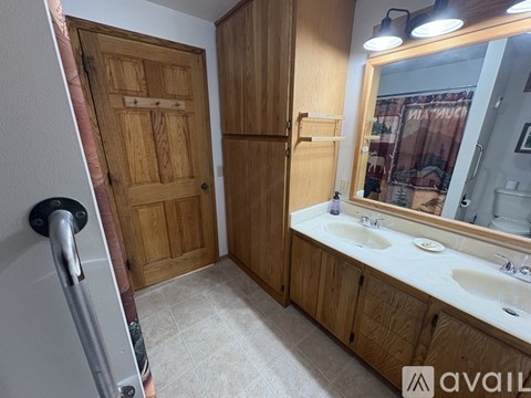 391 N Somers Rd 2 Beds Townhouse for Rent - Photo Gallery 23