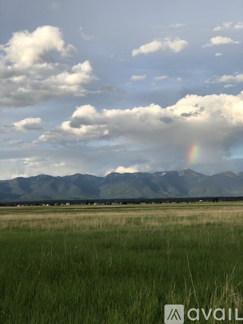 391 N Somers Rd 2 Beds Townhouse for Rent - Photo Gallery 4