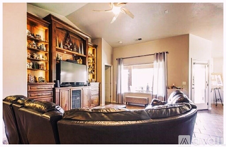 328 South 300 West 4 Beds Single Family Home for Rent - Photo Gallery 7