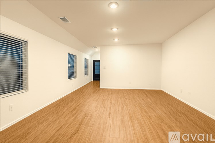 1739 Sahara Dr 4 Beds Single Family Home for Rent - Photo Gallery 7