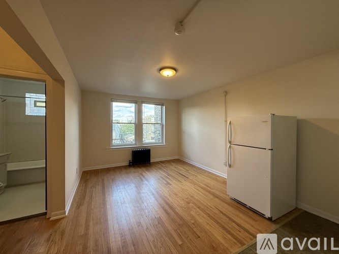 4701 N St Louis Ave Studio Apartment for Rent - Photo Gallery 2