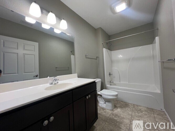 3950 Fairway Hills Dr 1 Bed Apartment for Rent - Photo Gallery 9