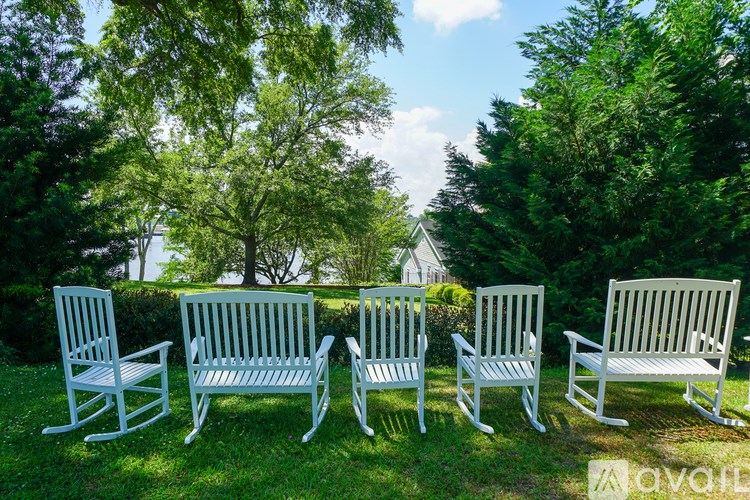 416 South Front Street 1 Bed Single Family Home for Rent - Photo Gallery 5