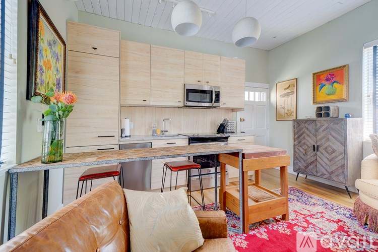 416 South Front Street 1 Bed Single Family Home for Rent - Photo Gallery 9