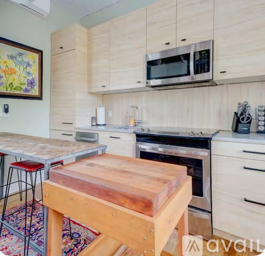 416 South Front Street 1 Bed Single Family Home for Rent - Photo Gallery 10