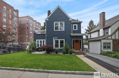 310 Collins Avenue 4 Beds Apartment for Rent