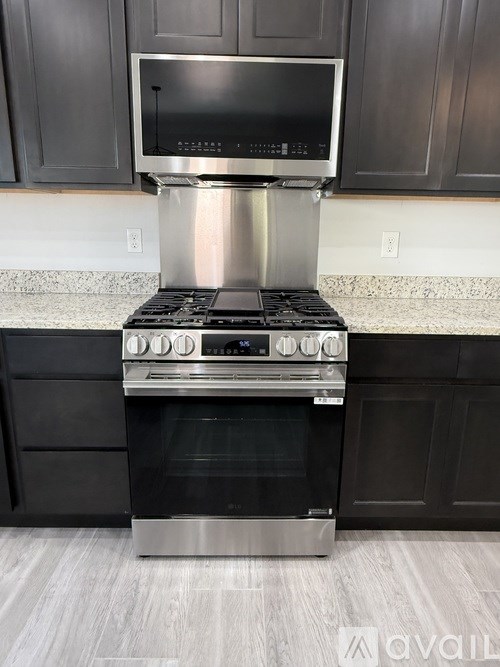 14406 Smokey Point Drive 3 Beds Single Family Home for Rent - Photo Gallery 12