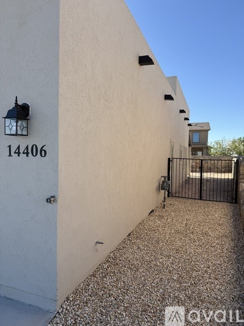 14406 Smokey Point Drive 3 Beds Single Family Home for Rent - Photo Gallery 8