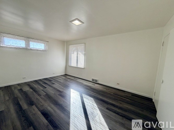 308 South Division Street 4 Beds Single Family Home for Rent - Photo Gallery 13