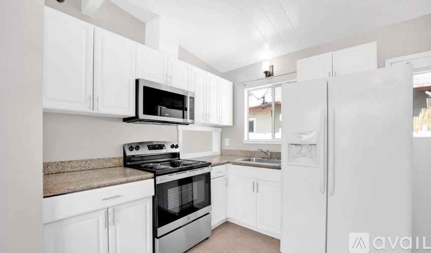 3271 Alma St 3 Beds Single Family Home for Rent - Photo Gallery 5