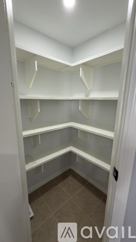 712 Independence Dr 3 Beds Single Family Home for Rent - Photo Gallery 6