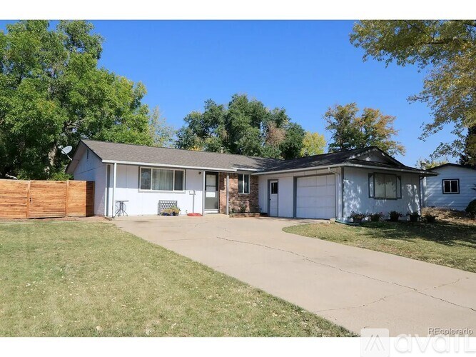 6181 West Alder Avenue 3 Beds Single Family Home for Rent - Photo Gallery 1