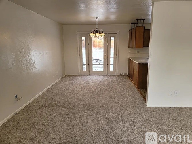 6181 West Alder Avenue 3 Beds Single Family Home for Rent - Photo Gallery 4