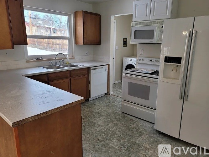 6181 West Alder Avenue 3 Beds Single Family Home for Rent - Photo Gallery 7