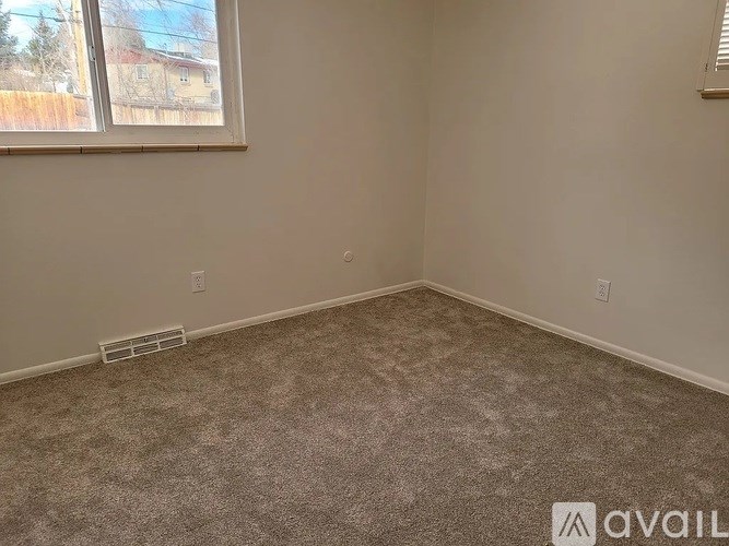 6181 West Alder Avenue 3 Beds Single Family Home for Rent - Photo Gallery 9