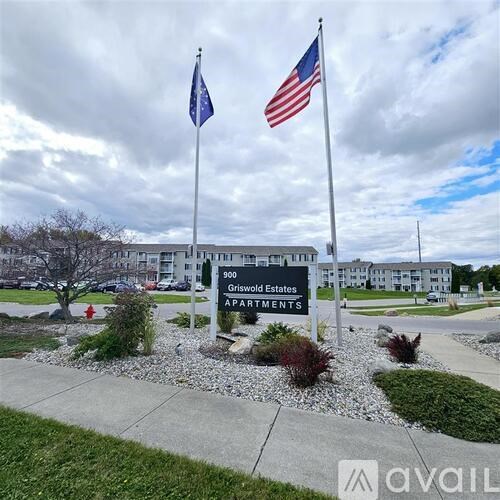 900 Griswold Ct 2 Beds Apartment for Rent - Photo Gallery 1