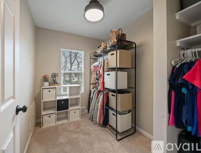 112 East Page Street 4 Beds Single Family Home for Rent - Photo Gallery 3