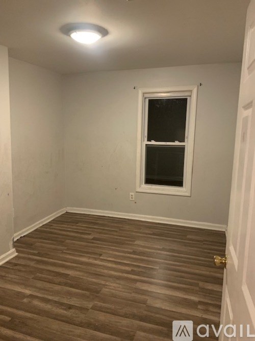 174 Jencks St 3 Beds Apartment for Rent - Photo Gallery 4