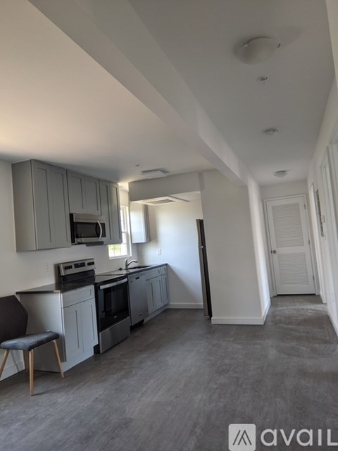 113 Wayne Place Southeast 3 Beds Apartment for Rent